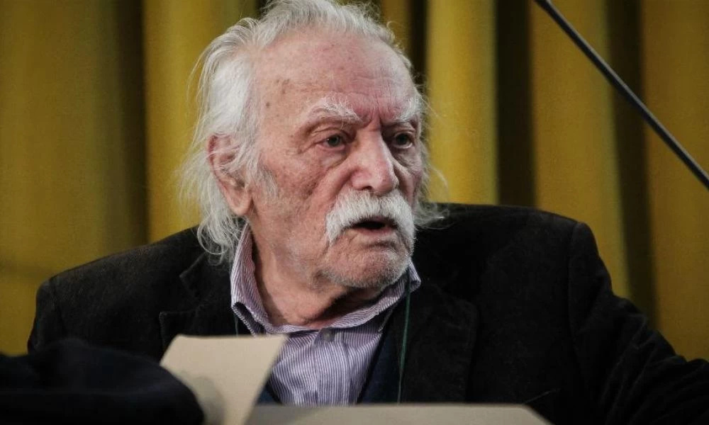 Στο νοσοκομείο ο Μανώλης Γλέζος